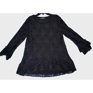 Ashlynn's Boutique Women's Pullover Blouse Size S Black Shirt Lace Boho